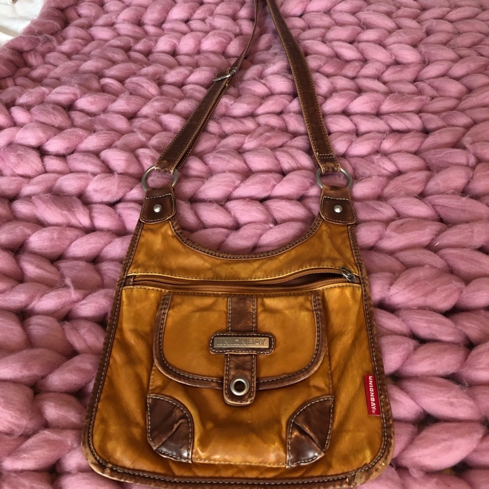 Across body purse